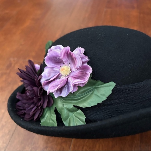Vintage Sparkle Plenty Black Felt Hat with Purple Floral Accent, Romcom 90s Vibe - Picture 7 of 16